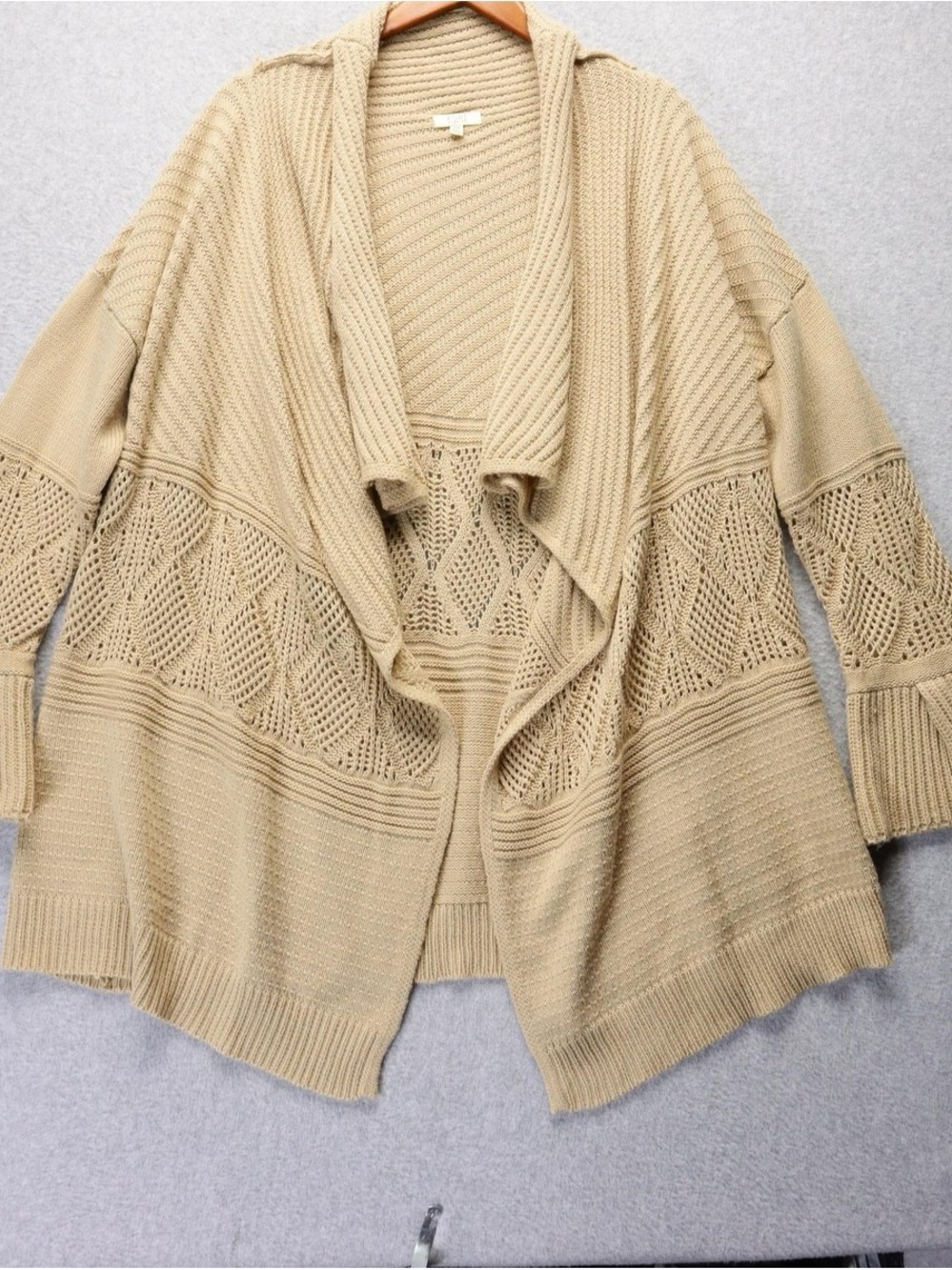 Kori Open-Front Knit Cardigan in Beige Sz. m/l